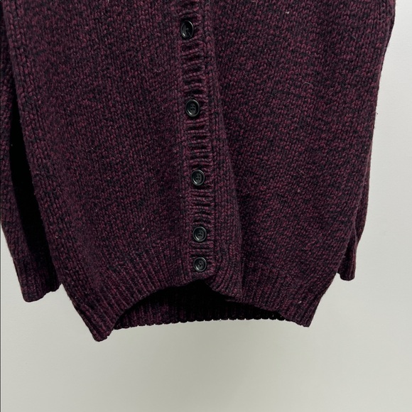 Elegant V-Neck Button-Up Cardigan - Picture 4 of 7